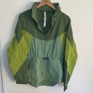 Lululemon Evergreen Anorak - 8 - NWOT!